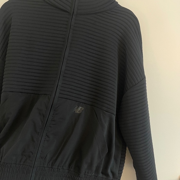 NEW BALANCE Ribbed Jacket - Picture 3 of 5